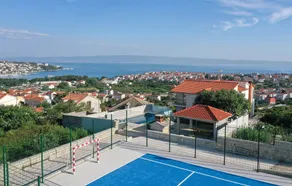 Beautiful Home in Split With Wifi and 3 Bedrooms - Image 3