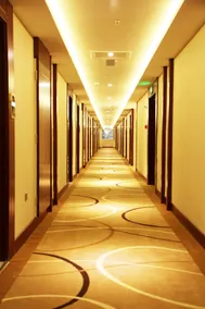 Xining Yixin Hotel - Image 4