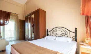 Phaethon Maisonette by Travelpro Services - N - Image 5