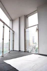 Bright and Spacious Apartment near London Bridge - Image 2