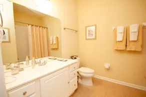 Island Breeze Lake View - Image 3