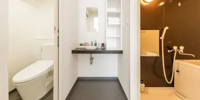 Universal Hotel Reborn - Image 2