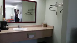 Claxton Inn - Image 3