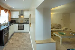 Central Quiet and Cosy St Helier Flat - Image 2