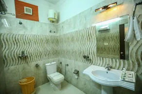 Hotel Goverdhan Palace - Image 4