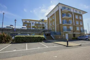 Marina Apartment Parking by Brighton Holiday Lets - Image 3