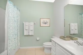 Luxury Oasis - Image 5