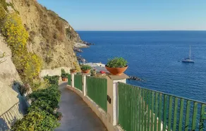 Stunning Home in Sant'angelo With Wifi and 2 Bedrooms - Image 3