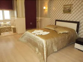 Red River Hotel - Image 2