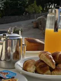 La Calma Hotel - Image 2