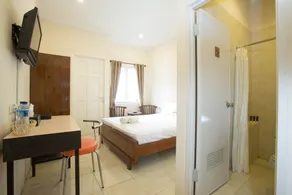 RedDoorz @ Kramat - Image 5