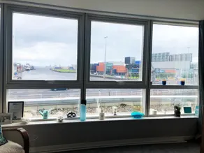 Harbour View Luxury Apartment with Parking - Image 4