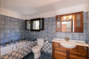 580m² homm Luxurious Seaside Residence in Syvota - Image 2