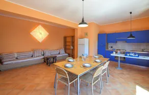 Beautiful Apartment in Falerna Marina With Wifi and 3 Bedrooms - Image 4