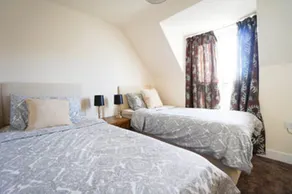 Thatcham Serviced Apartments - Image 4