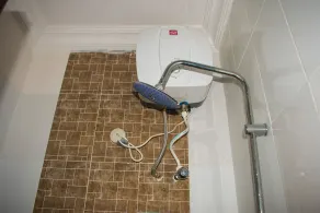 Crestview Hotel & Suites - Image 4