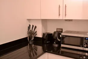Islington Serviced Rooms and Apartments - Image 3