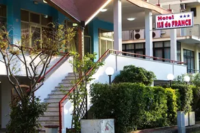 Hotel Ile de France - Image 4