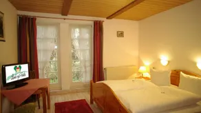 Land-gut-Hotel Räuber Lippoldskrug - Image 4