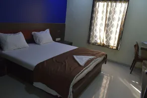Hotel Dolphin - Image 5