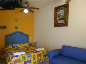Cactus Inn - Image 2