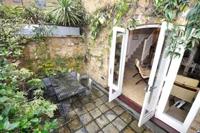 Veeve - Stable Mews - Image 4