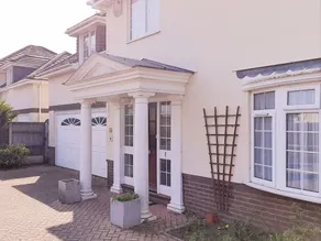 Enticing Apartment in Wimborne Near Model Town - Image 3