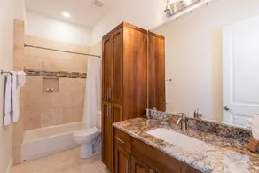 New Listing! Lavish : Resort-style Backyard 5 Bedroom Home - Image 4
