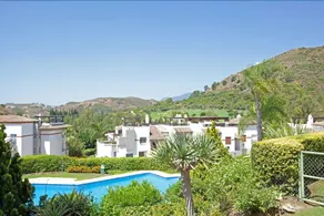 El Lago - Los Arqueros - Image 3