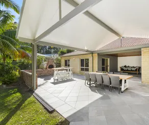 BEACHSIDE HIDEAWAY - BONNY HILLS - Image 3