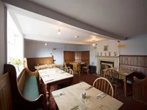 Kings Head Low House - Image 3