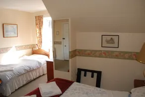 Birnam Guest House - Image 5