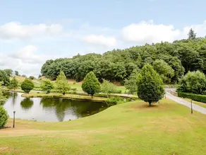 Hollies Lodge - Image 2