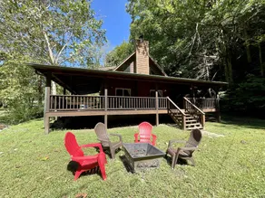 Willow Creek 2 Bedroom Cabin by RedAwning - Image 3