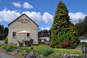 Home Farm Hotel & Restaurant - Image 5