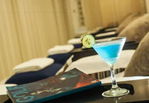Mon Regency Hotel - Image 4