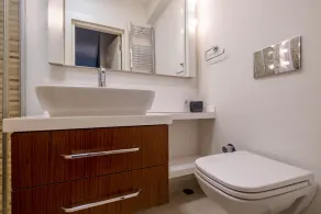 Fully Equipped Cozy Home in Besiktas - Image 5