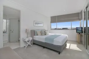 Luxury Bale Penthouse & Jacuzzi Spa 1328 North Culture - Image 3