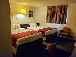 Sands Motel - Image 4