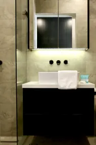 Lux Quiet Apartment in Potts Point - Image 5