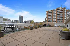 Heritage Conversion Family Condo in Downtown Victoria - Image 3