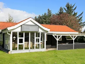 Quaint Holiday Home in Struer Near Beach - Image 2