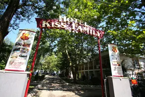 Hotel Kiss Family - Image 4