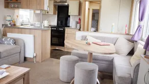 Luxury 2 Bedroom Caravan at Mersea Island Holiday - Image 5