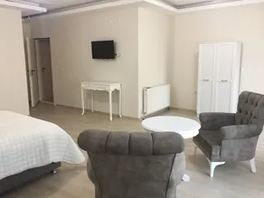 Myhouse Gold - Image 2