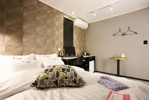 Yeokgok Hotel Yaja - Image 5