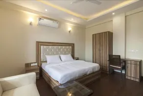 Hotel Tavishk by FabHotels - Image 3