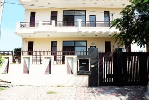Hotel near Sector 56 Gurgaon - Image 4