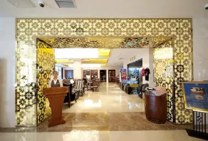 Royal Phoenix Hotel Beijing - Image 3