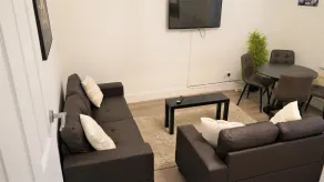 Copperfield House - Image 4